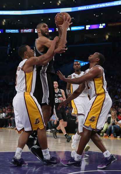 篮球圈里并 篮球圈里并