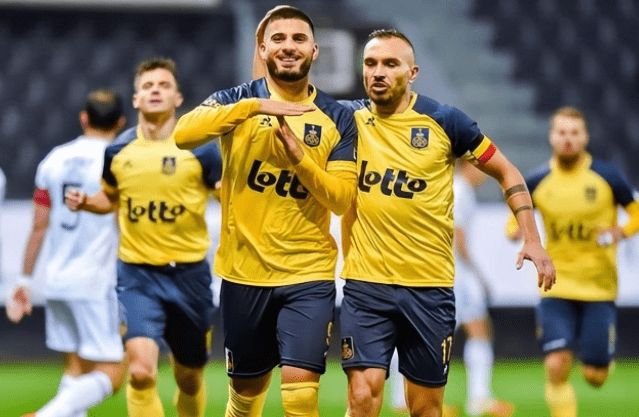 场球员在比 场球员在比