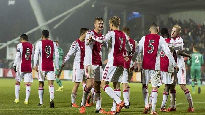 小组赛保持 小组赛保持